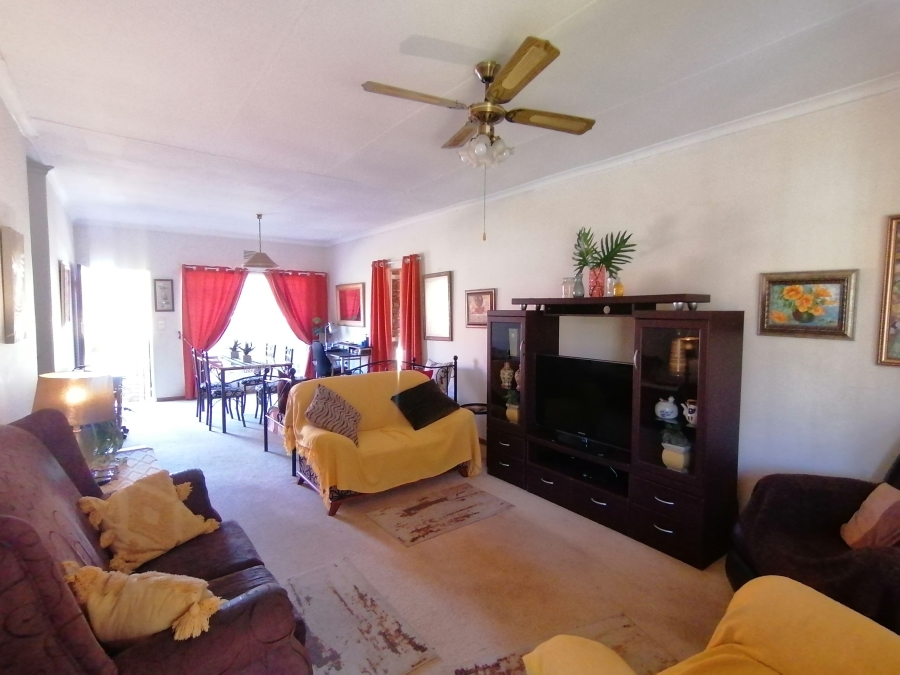 2 Bedroom Property for Sale in Doringkruin North West